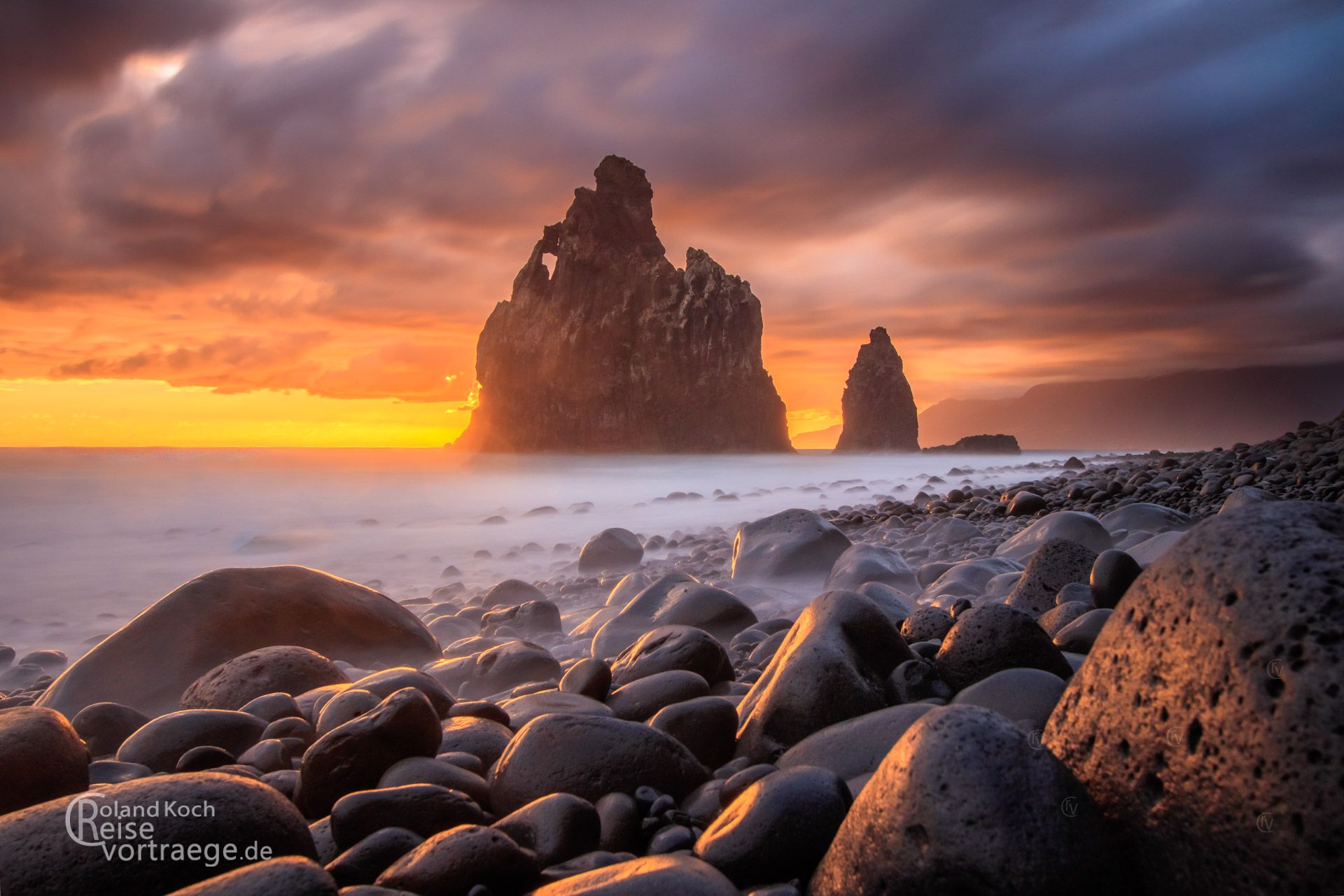 Portugal - Madeira - Sonnenaufgang an der Nordküste